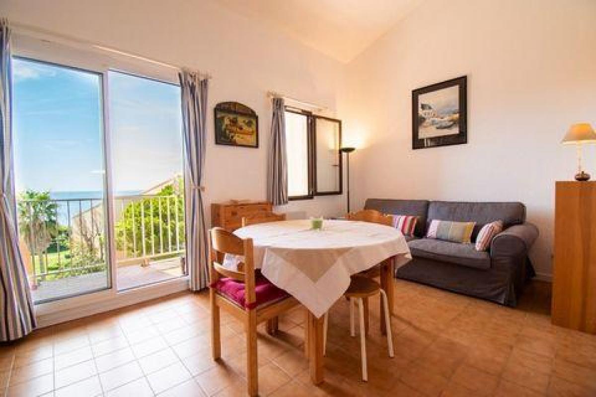 Picture of Condo For Sale in SIX FOURS LES PLAGES, Cote d'Azur, France