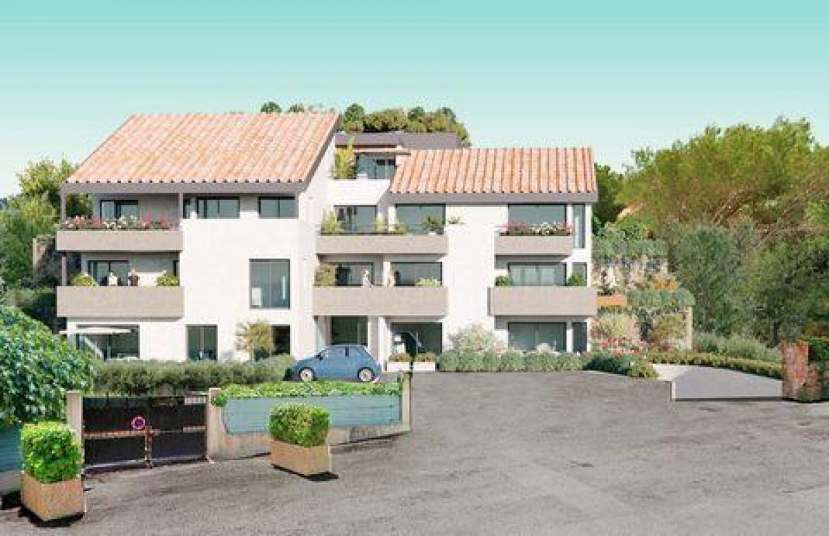 Picture of Condo For Sale in Agay, Cote d'Azur, France