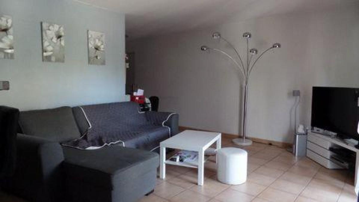 Picture of Apartment For Sale in Nimes, Languedoc Roussillon, France