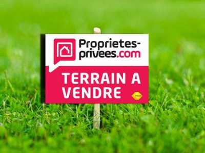 Retail For Sale in Pierres, France