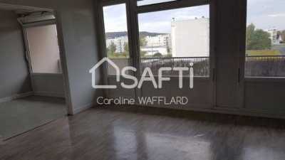 Apartment For Sale in Soissons, France