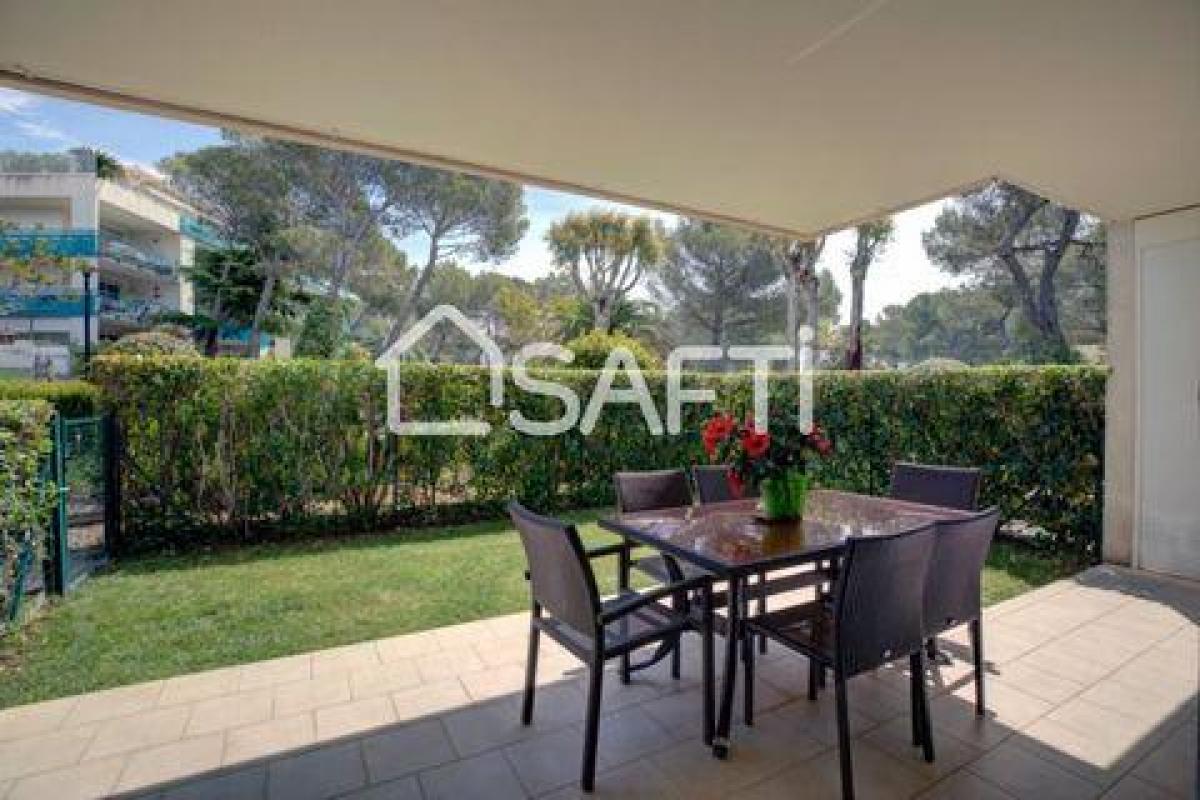 Picture of Condo For Sale in Saint-Raphael, Cote d'Azur, France