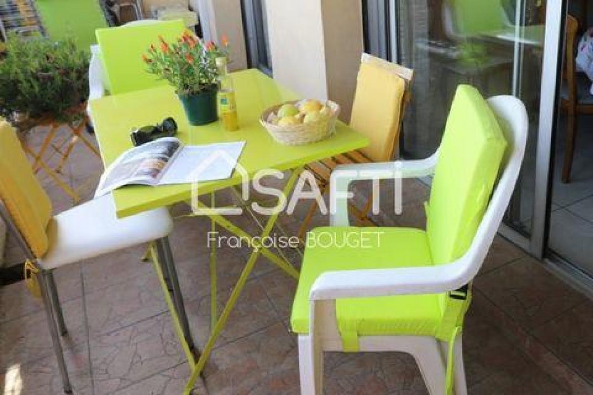 Picture of Apartment For Sale in Cagnes-sur-mer, Cote d'Azur, France