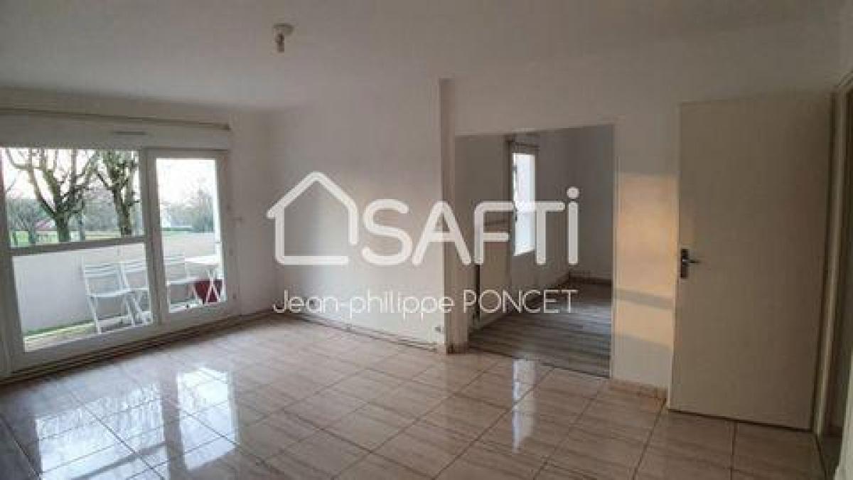 Picture of Apartment For Sale in Gauchy, Picardie, France