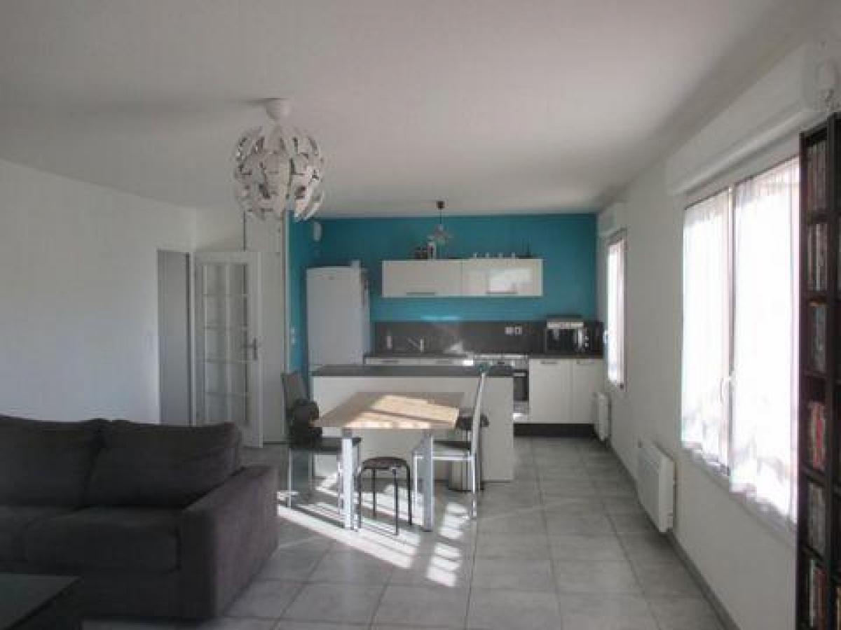 Picture of Apartment For Sale in Cuers, Provence-Alpes-Cote d'Azur, France