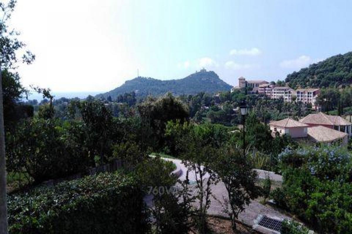 Picture of Condo For Sale in Agay, Cote d'Azur, France