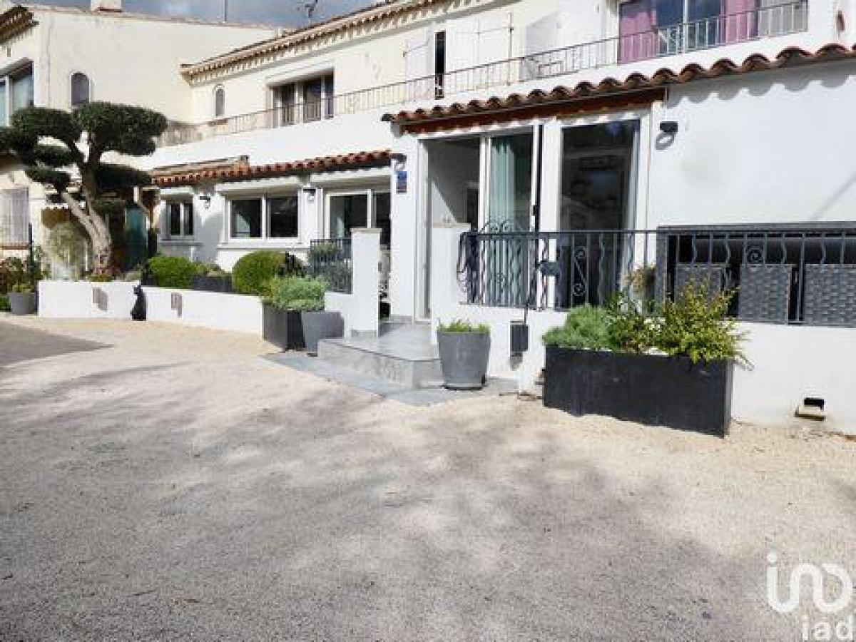 Picture of Condo For Sale in SANARY SUR MER, Cote d'Azur, France