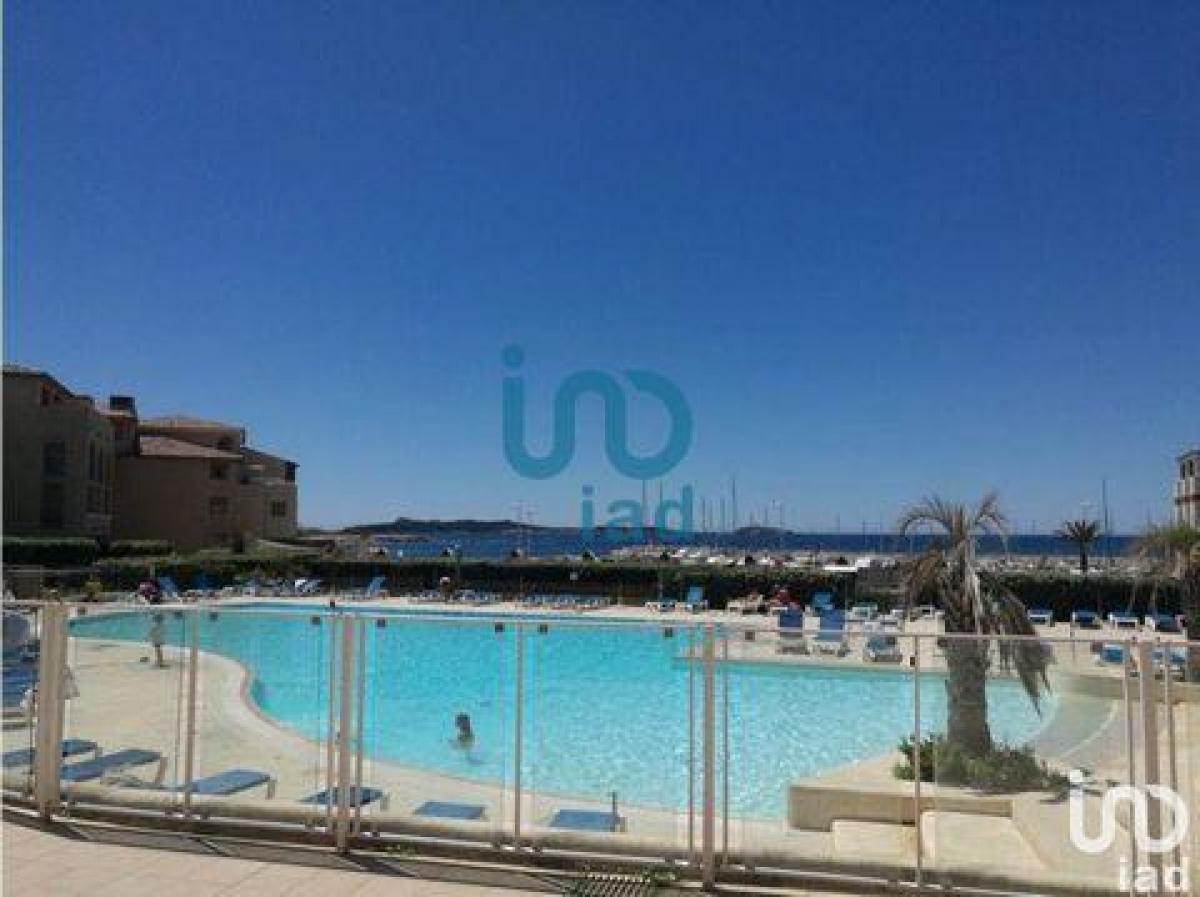 Picture of Condo For Sale in SIX FOURS LES PLAGES, Cote d'Azur, France