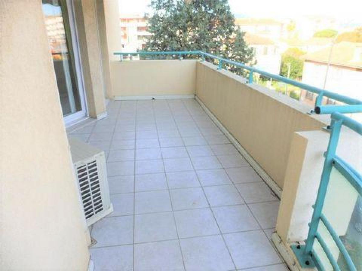 Picture of Condo For Sale in Frejus, Cote d'Azur, France