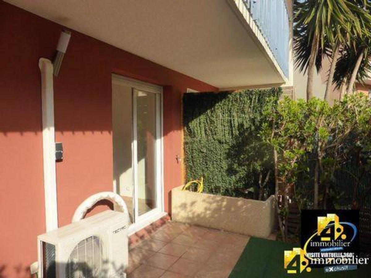 Picture of Condo For Sale in Frejus, Cote d'Azur, France