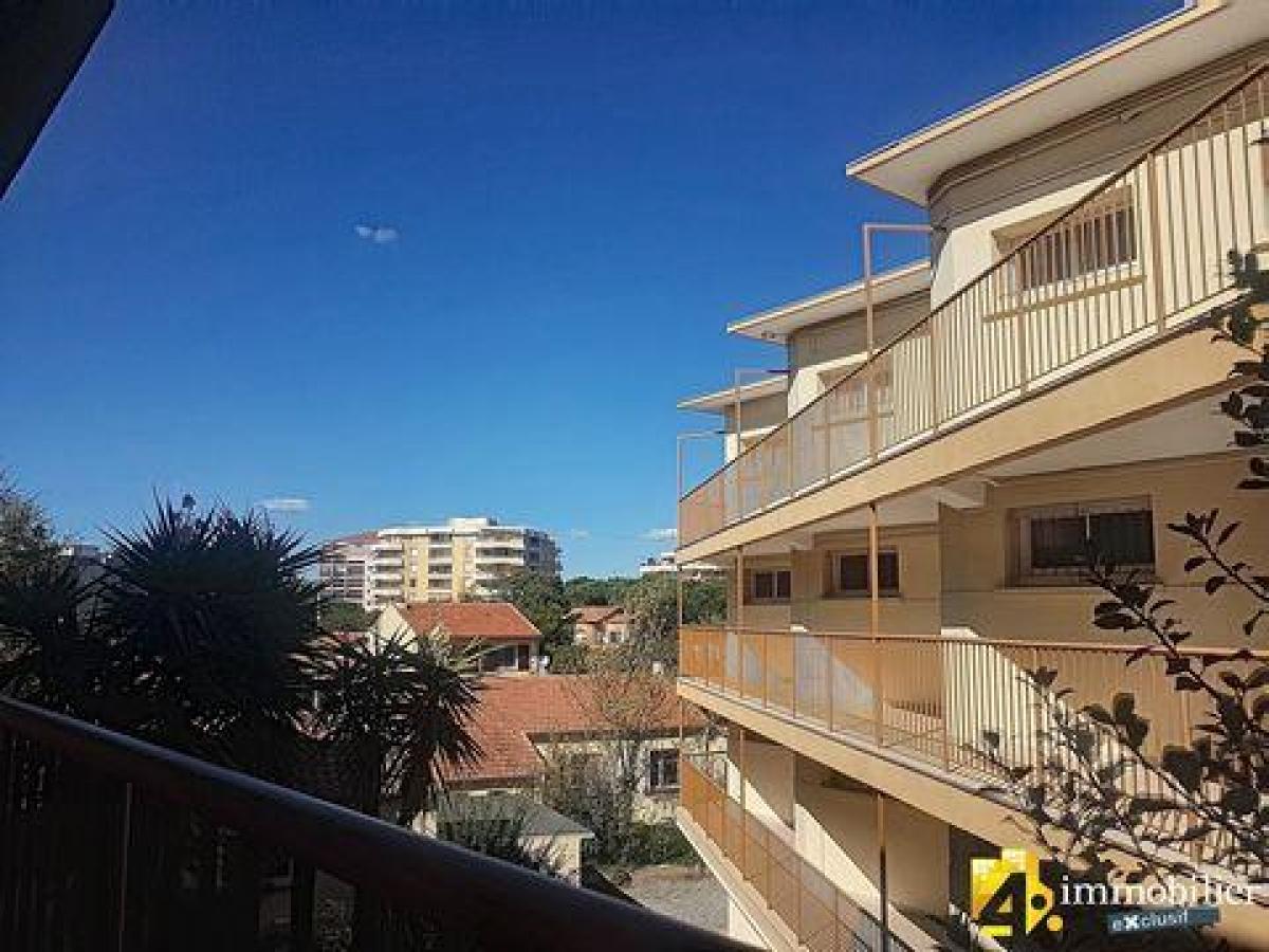 Picture of Condo For Sale in Frejus, Cote d'Azur, France