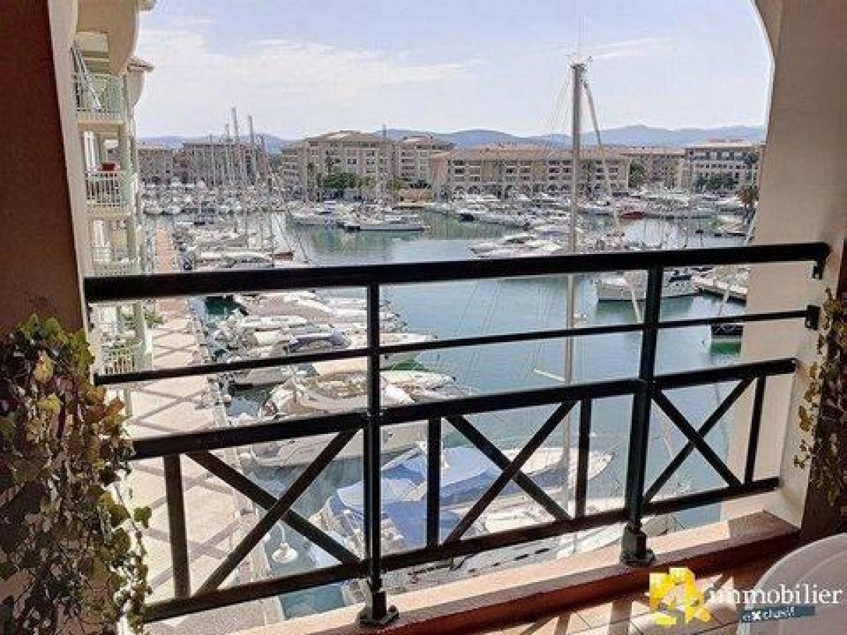 Picture of Condo For Sale in Frejus, Cote d'Azur, France