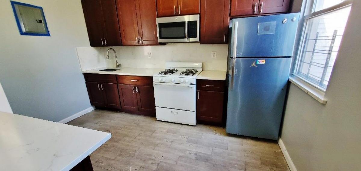 Picture of Apartment For Rent in East Elmhurst, New York, United States