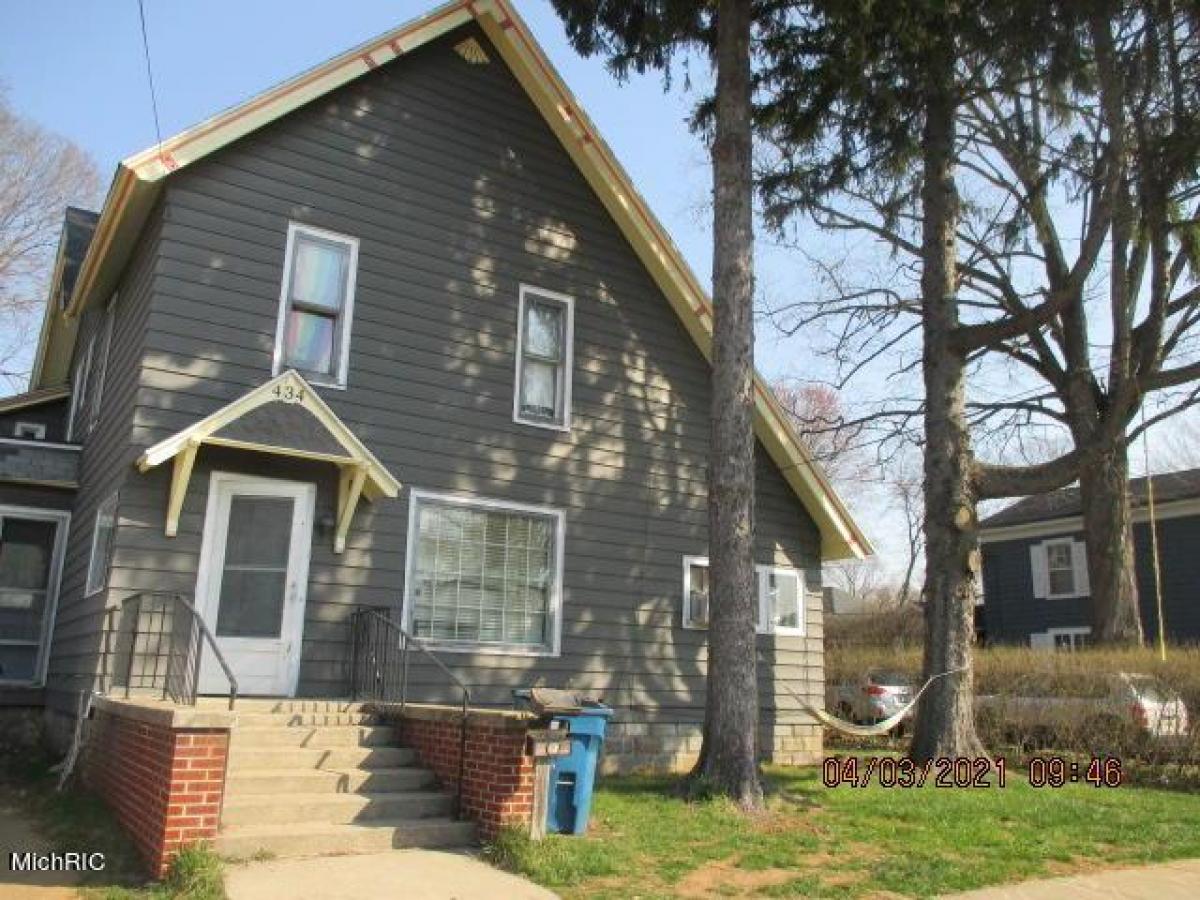 Picture of Multi-Family Home For Sale in Allegan, Michigan, United States