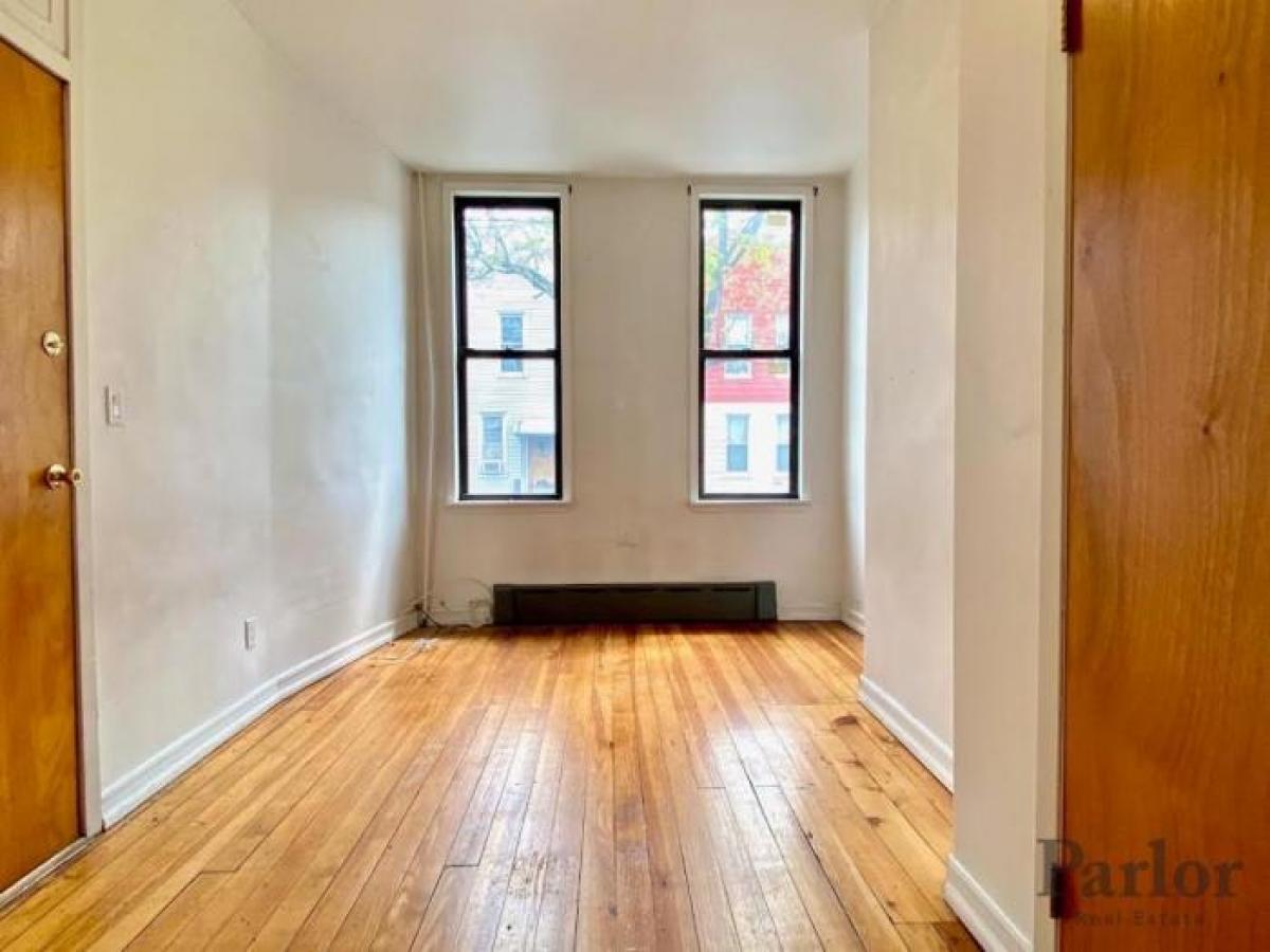 Picture of Apartment For Rent in Ridgewood, New York, United States