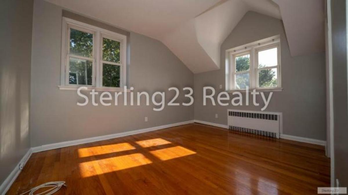 Picture of Apartment For Rent in Bayside, New York, United States