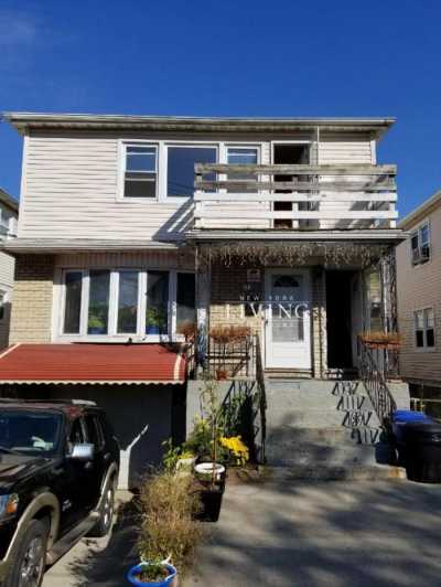 Apartment For Rent in Far Rockaway, New York