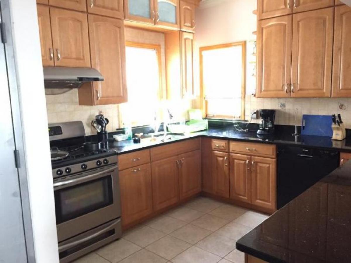 Picture of Home For Rent in Queens, New York, United States