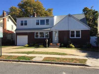 Residential Land For Sale in Rockville Centre, New York