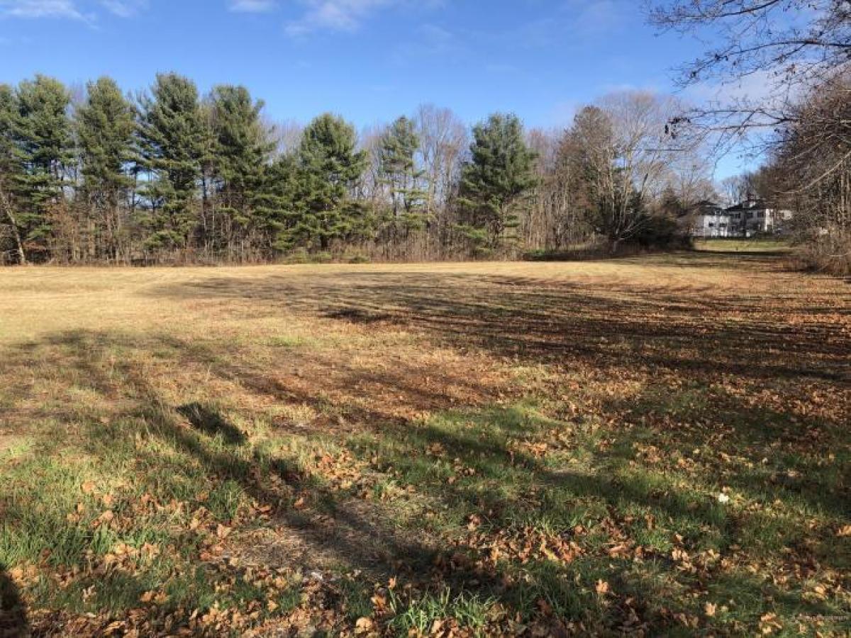 Picture of Residential Land For Sale in Kennebunk, Maine, United States