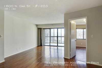 Condo For Rent in Arlington, Virginia