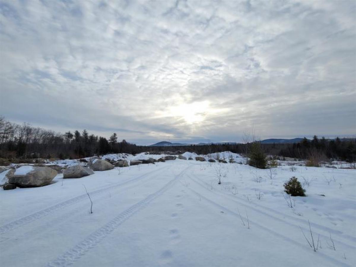 Picture of Residential Land For Sale in Conway, New Hampshire, United States