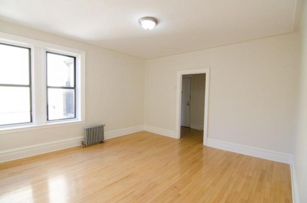 Picture of Apartment For Rent in Rego Park, New York, United States