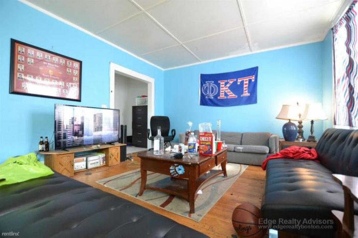 Picture of Home For Rent in Allston, Massachusetts, United States