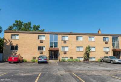 Apartment For Rent in Lakewood, Ohio