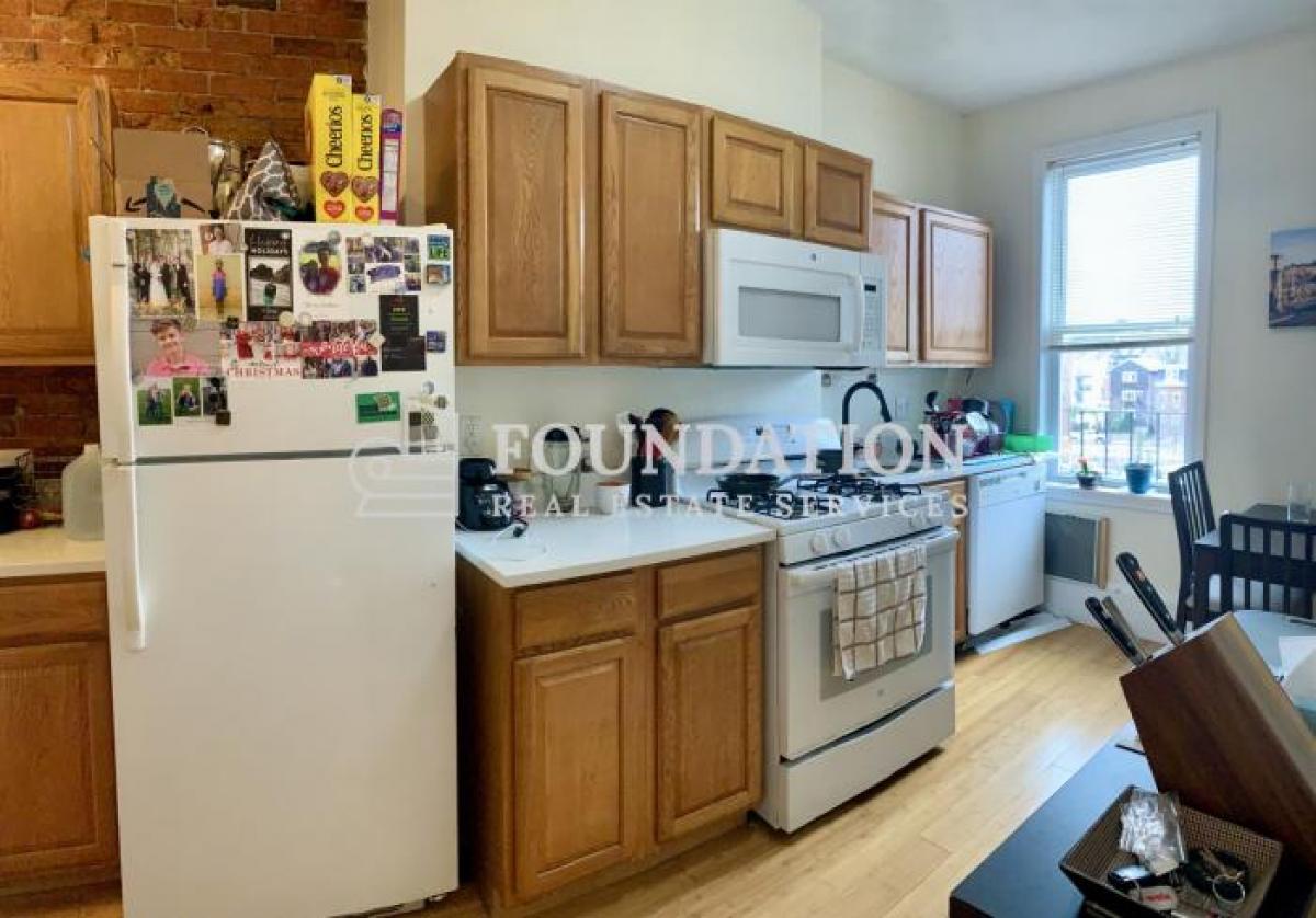 Picture of Home For Rent in Chelsea, Massachusetts, United States