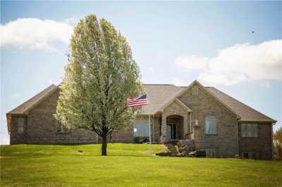 Home For Sale in Cloverdale, Indiana