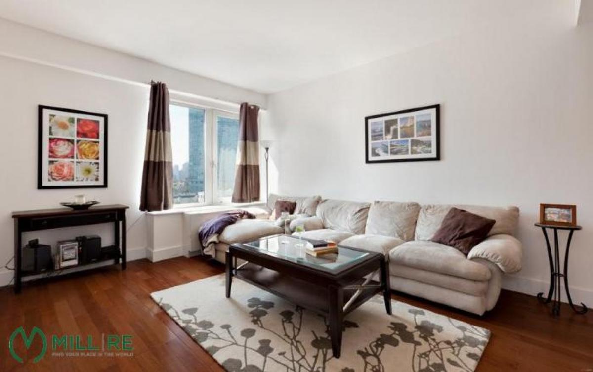 Picture of Condo For Rent in Long Island City, New York, United States