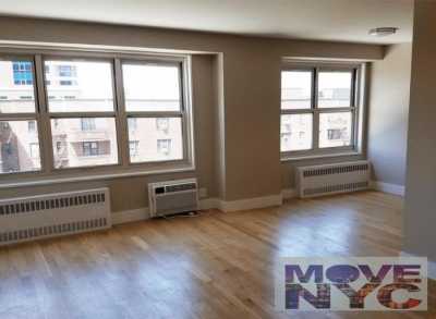 Apartment For Rent in Kew Gardens, New York