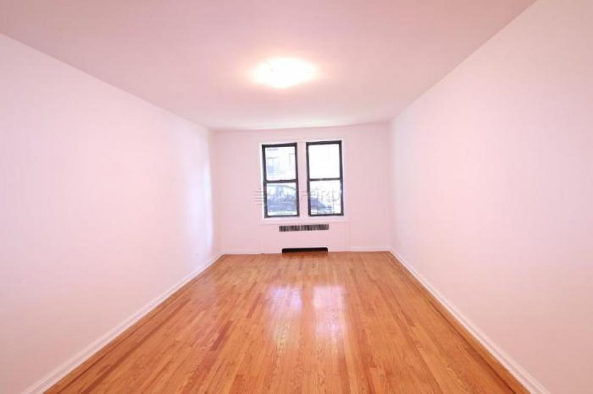 Picture of Apartment For Rent in Rego Park, New York, United States