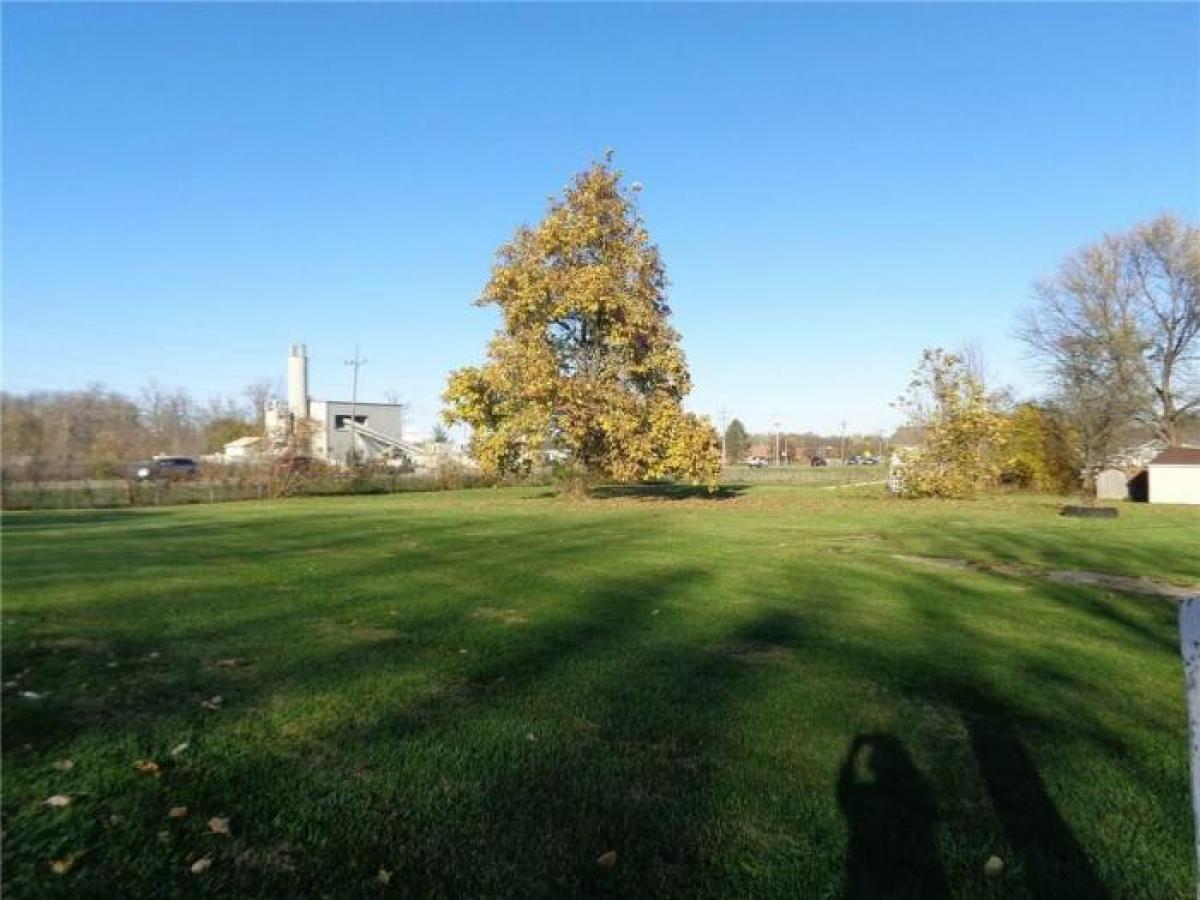 Picture of Residential Land For Sale in Greencastle, Indiana, United States