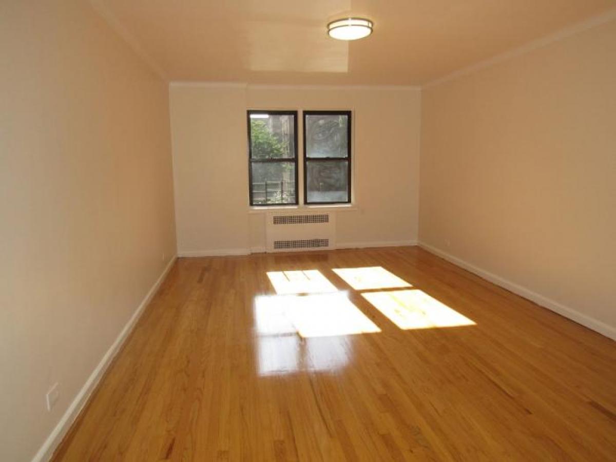 Picture of Apartment For Rent in Flushing, New York, United States