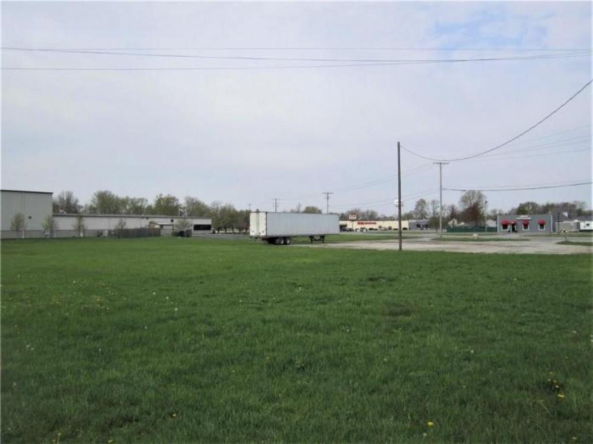 Picture of Residential Land For Sale in Fortville, Indiana, United States