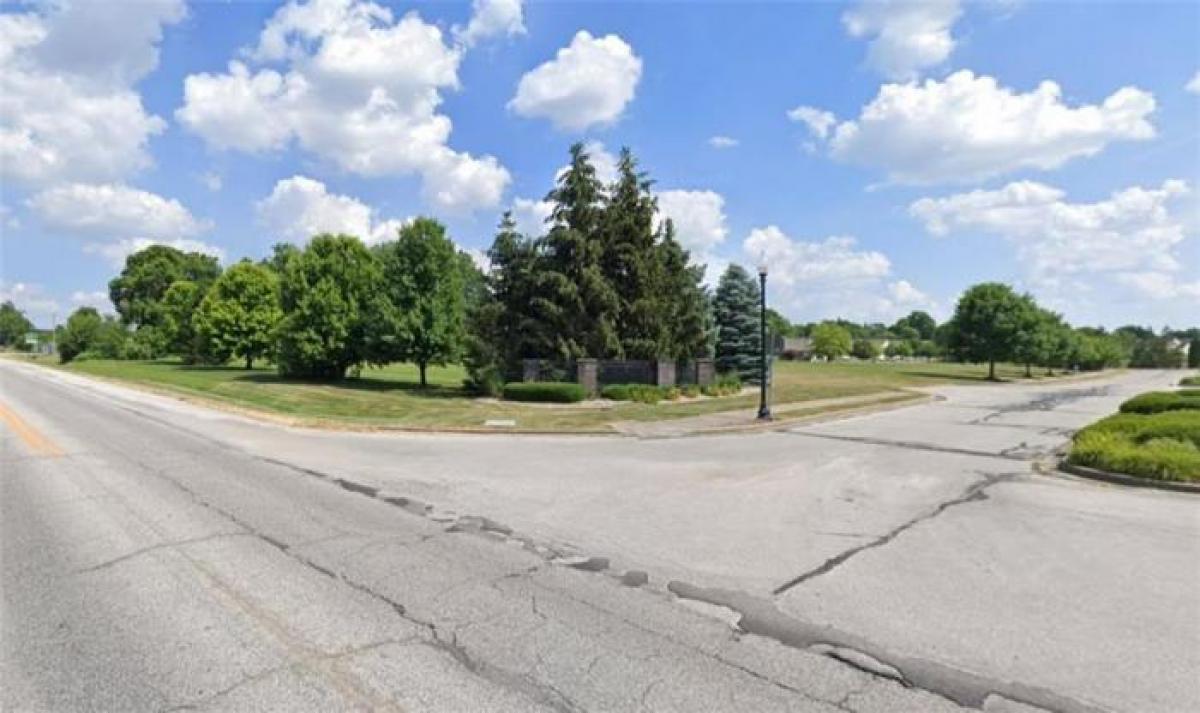 Picture of Residential Land For Sale in Greenwood, Indiana, United States