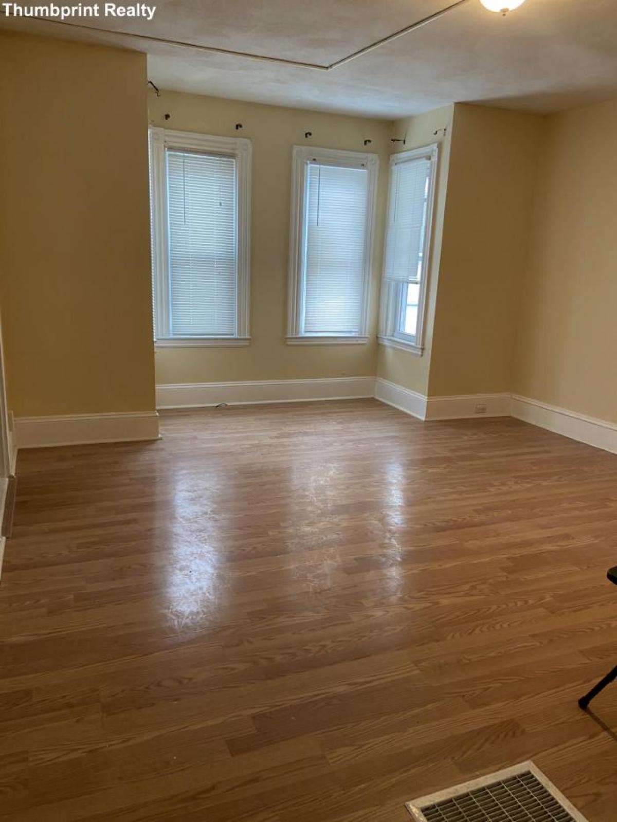 Picture of Condo For Rent in Milton, Massachusetts, United States