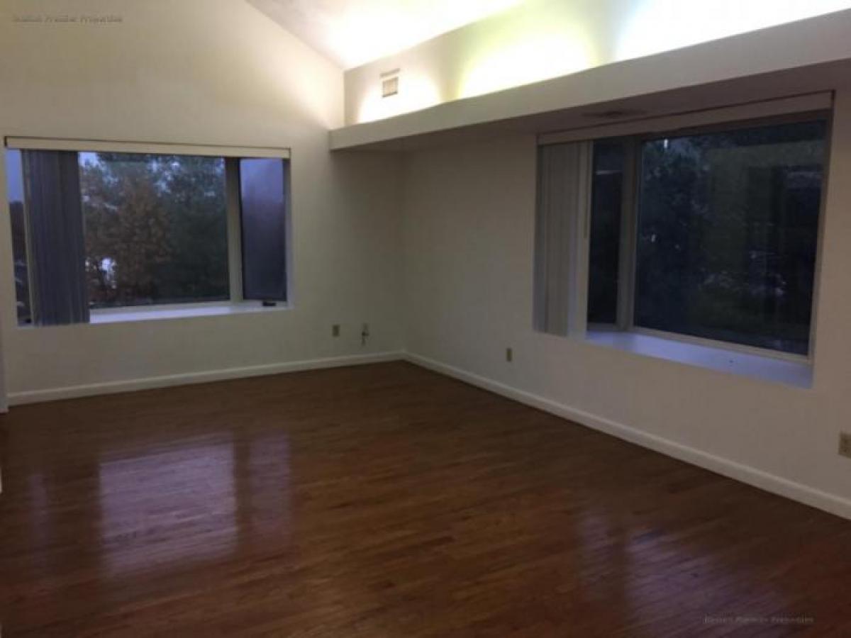 Picture of Condo For Rent in Weymouth, Massachusetts, United States