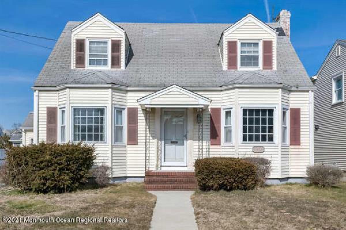 Picture of Home For Sale in Spring Lake, New Jersey, United States