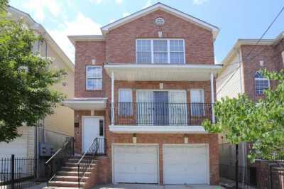 Apartment For Rent in Newark, New Jersey