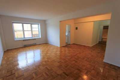 Apartment For Rent in Rego Park, New York