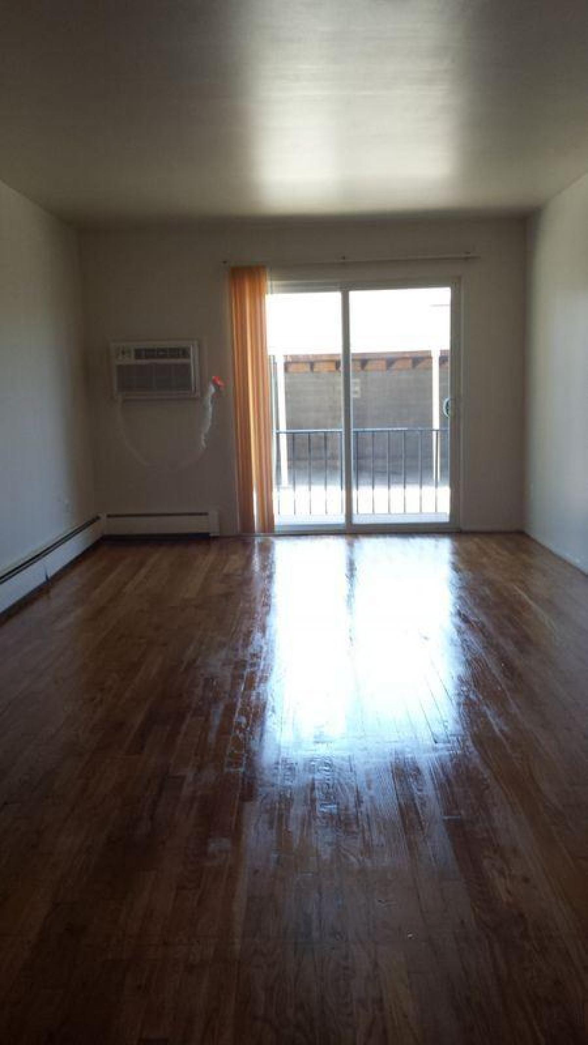 Picture of Apartment For Rent in Saint Clair Shores, Michigan, United States