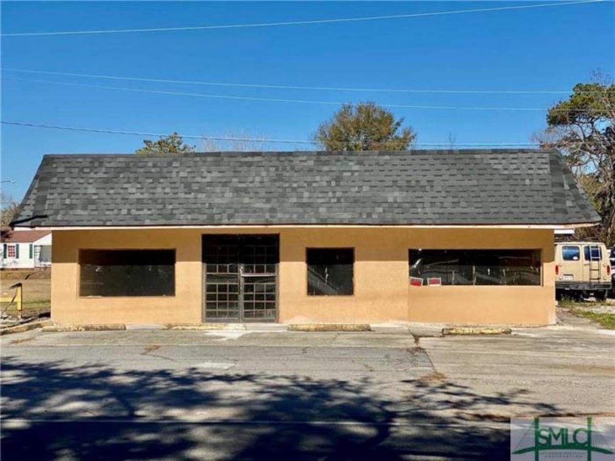 Picture of Retail For Sale in Savannah, Georgia, United States