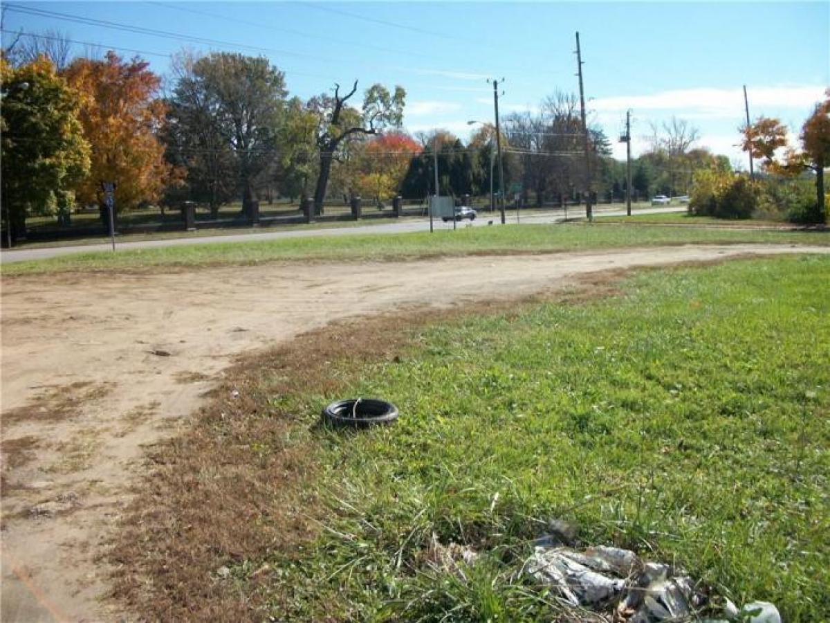 Picture of Residential Land For Sale in Indianapolis, Indiana, United States