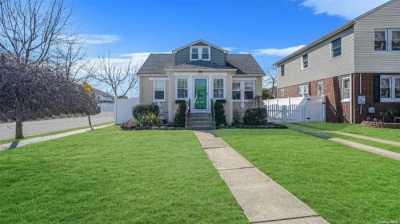 Residential Land For Sale in Bellmore, New York