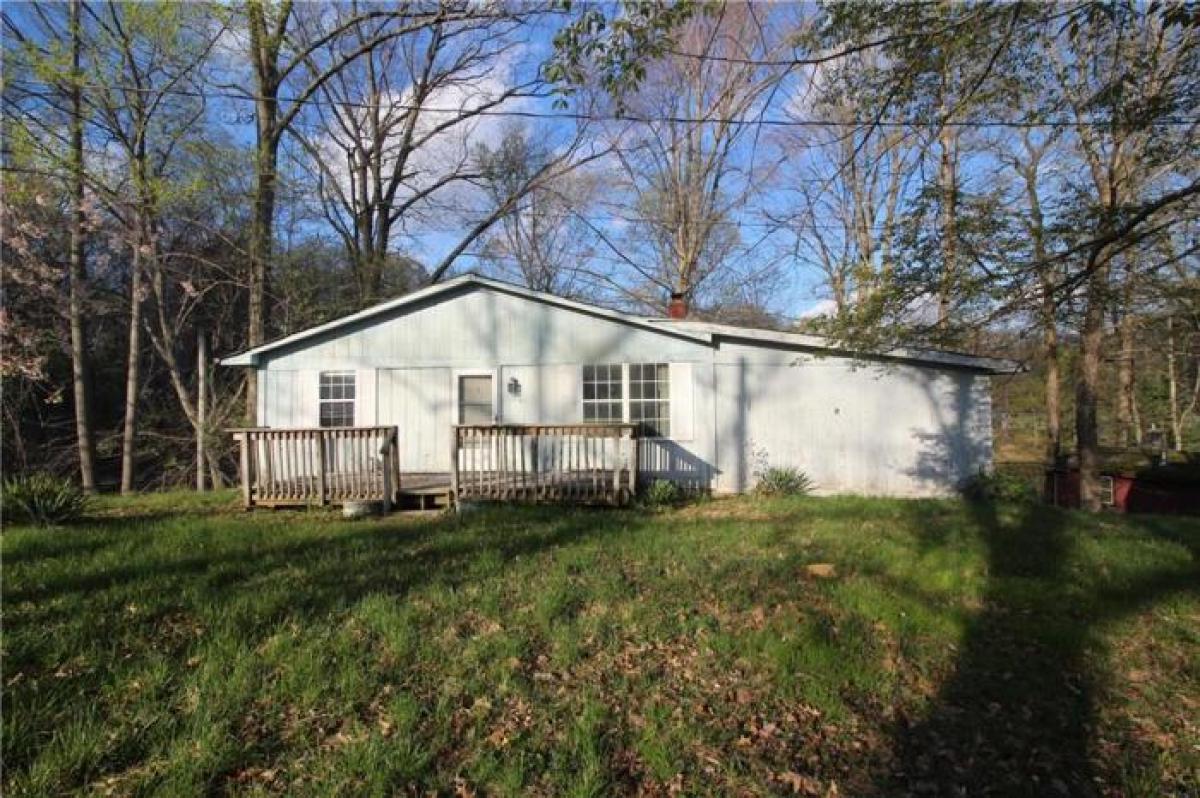 Picture of Home For Sale in Nineveh, Indiana, United States