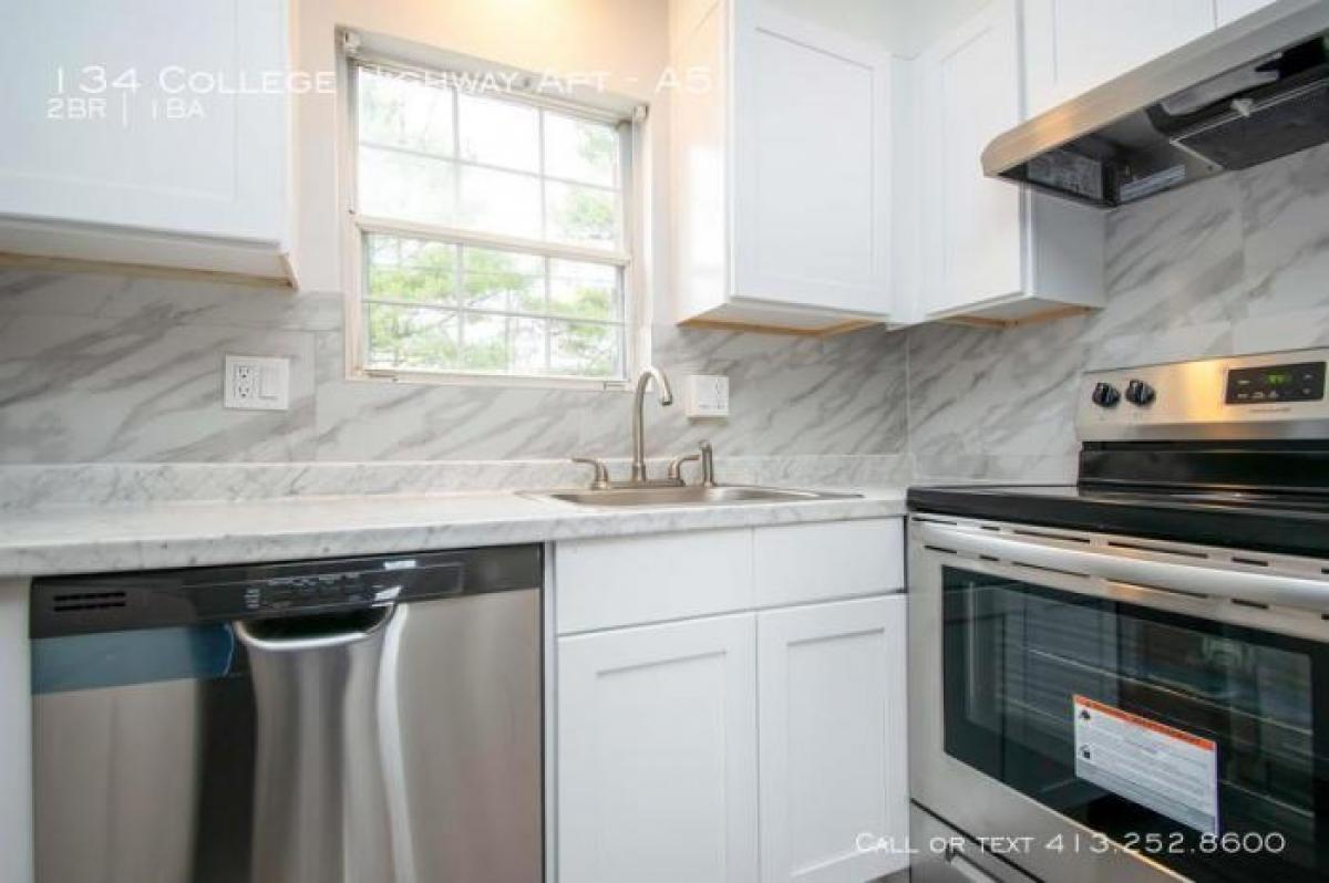 Picture of Apartment For Rent in Southampton, Massachusetts, United States