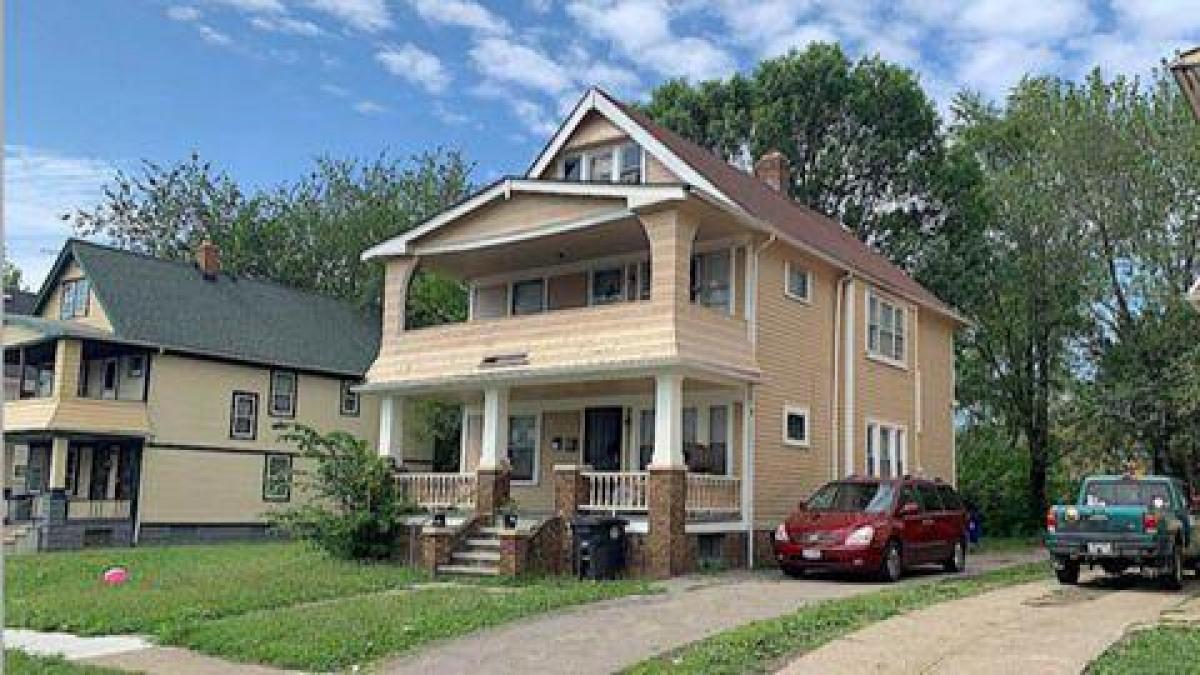 Picture of Multi-Family Home For Sale in Cleveland, Ohio, United States